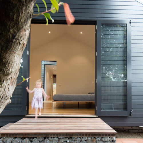 Glass link house / robbie walker