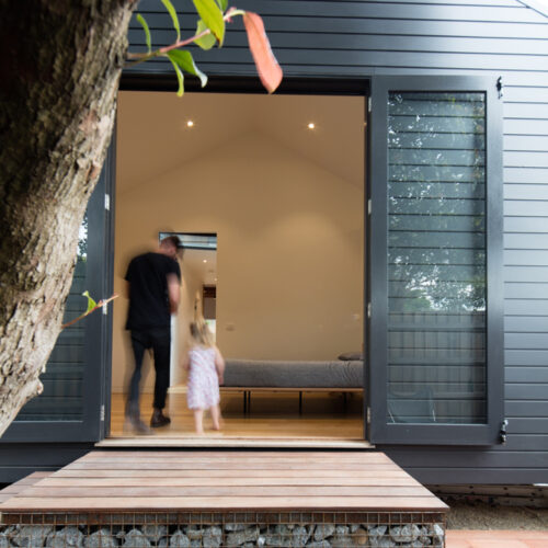 Glass link house / robbie walker