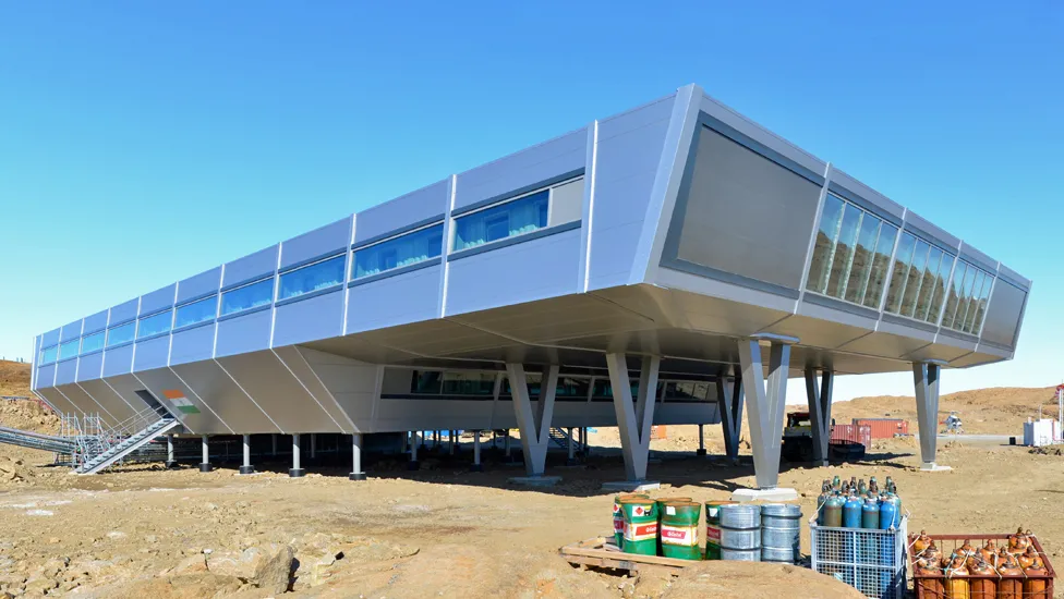Evolution of antarctic architecture: from wooden huts to futuristic designs