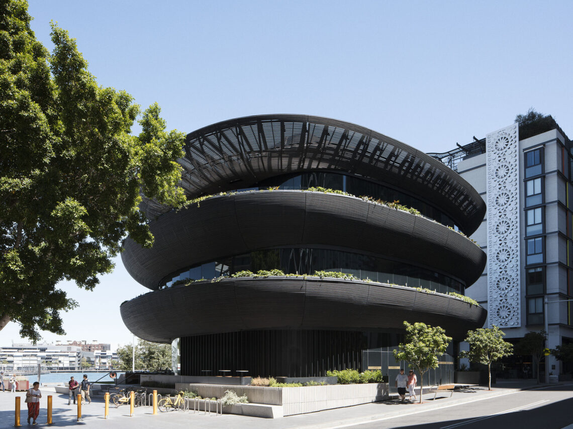 Barangaroo house / collins and turner