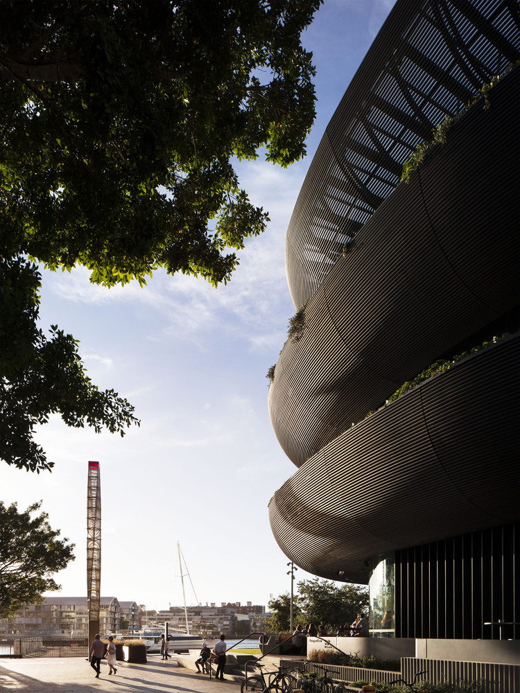 Barangaroo house / collins and turner