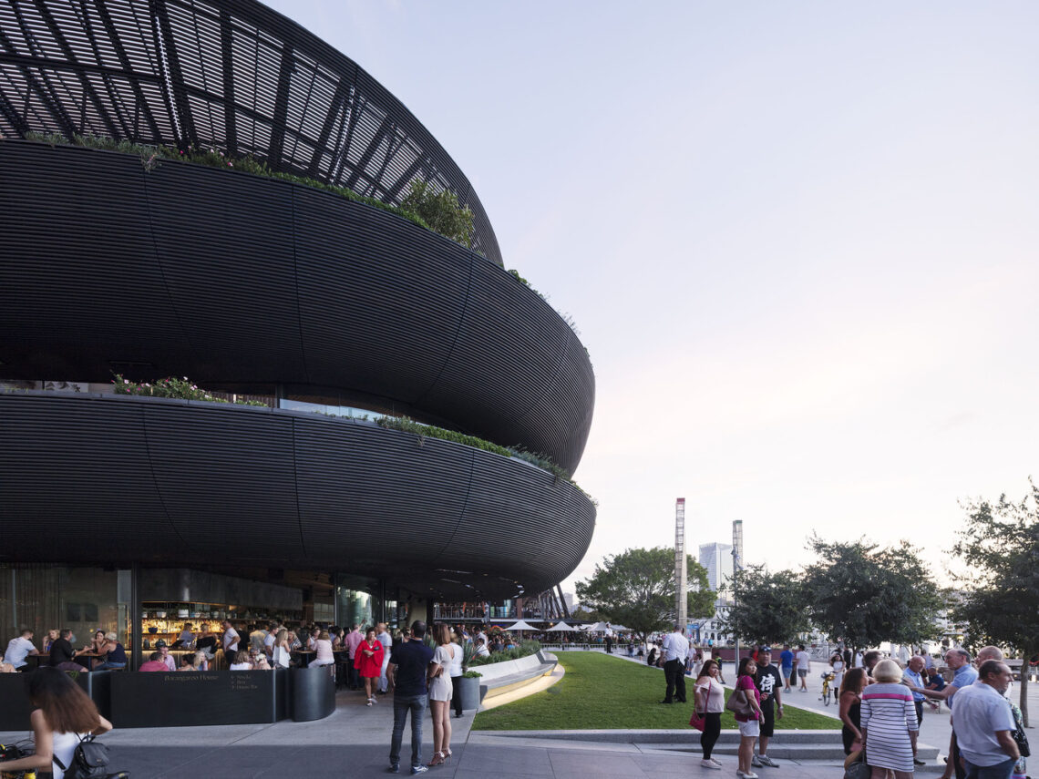 Barangaroo house / collins and turner