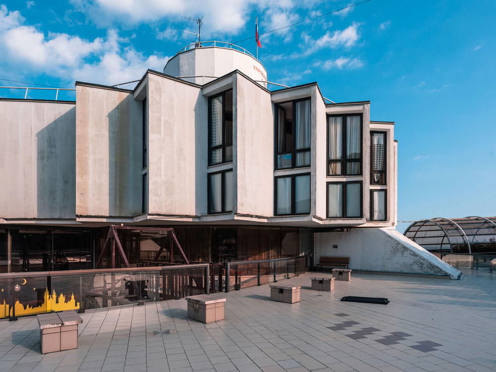 Druzhba Sanatorium / Igor Vasilevsky | Classics On Architecture Lab 7 Druzhba sanatorium: soviet-era architectural marvel in crimea