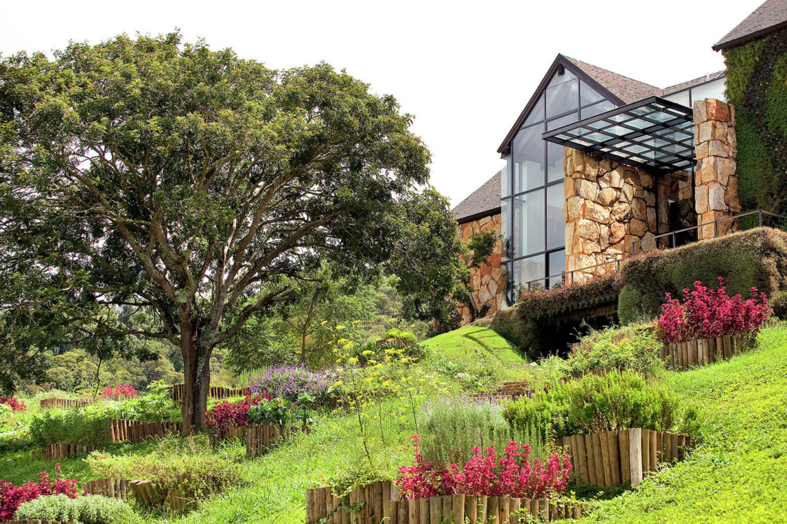 Botanique hotel & spa / candida tabet arquitetura