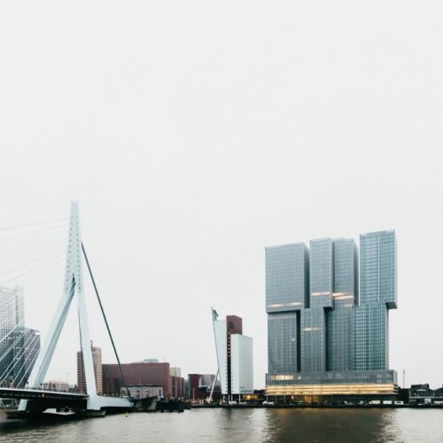 Rem koolhaas unveils de rotterdam: a dynamic city presence
