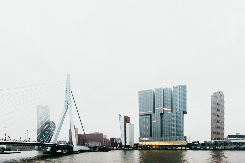 Rem koolhaas unveils de rotterdam: a dynamic city presence