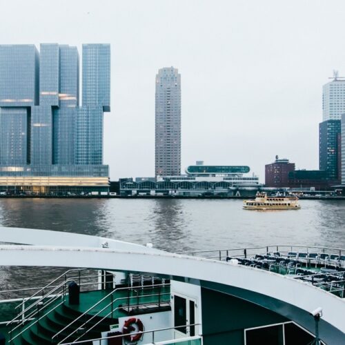 Rem koolhaas unveils de rotterdam: a dynamic city presence