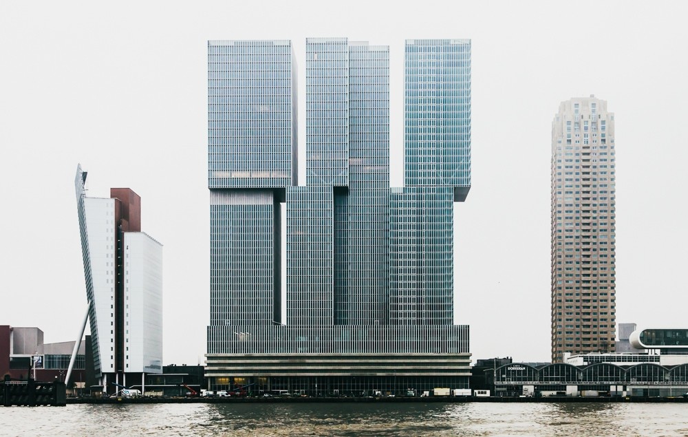 Rem koolhaas unveils de rotterdam: a dynamic city presence