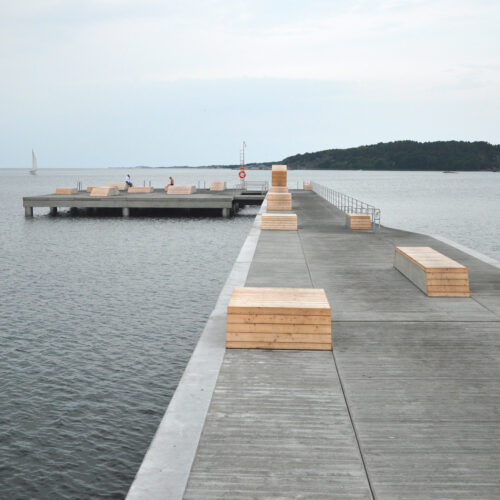 Bathing Pier In Askim Bay / Manofactory 4 Bathing pier in askim bay / manofactory ab