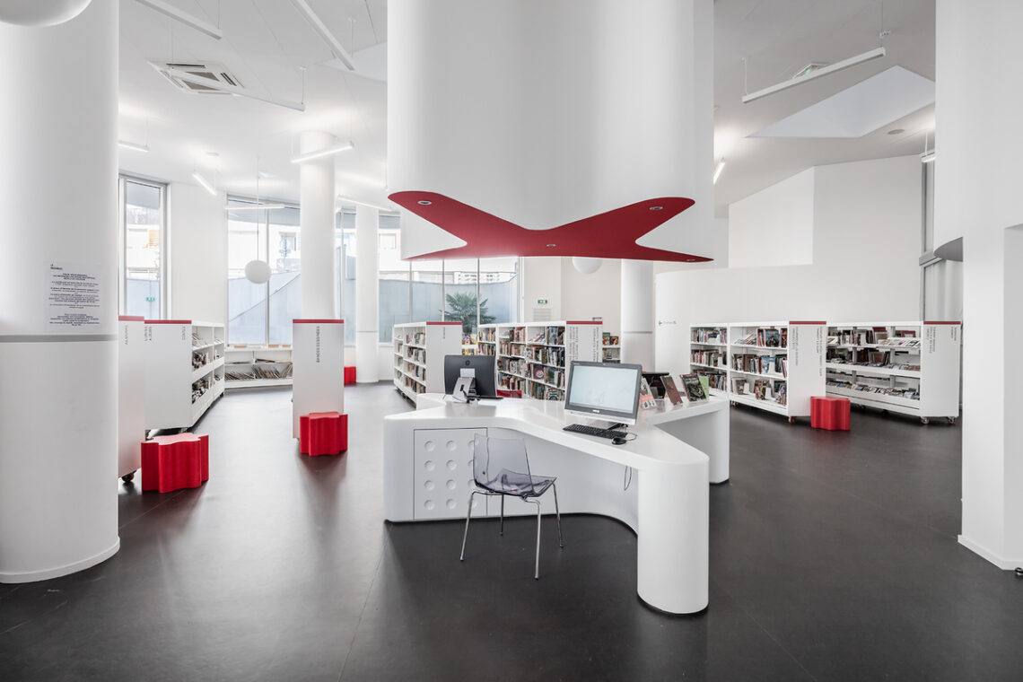 Vitrolles media library / jean-pierre lott