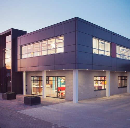 Young Perfect Office / Studiomfd 7 Young perfect office / studiomfd