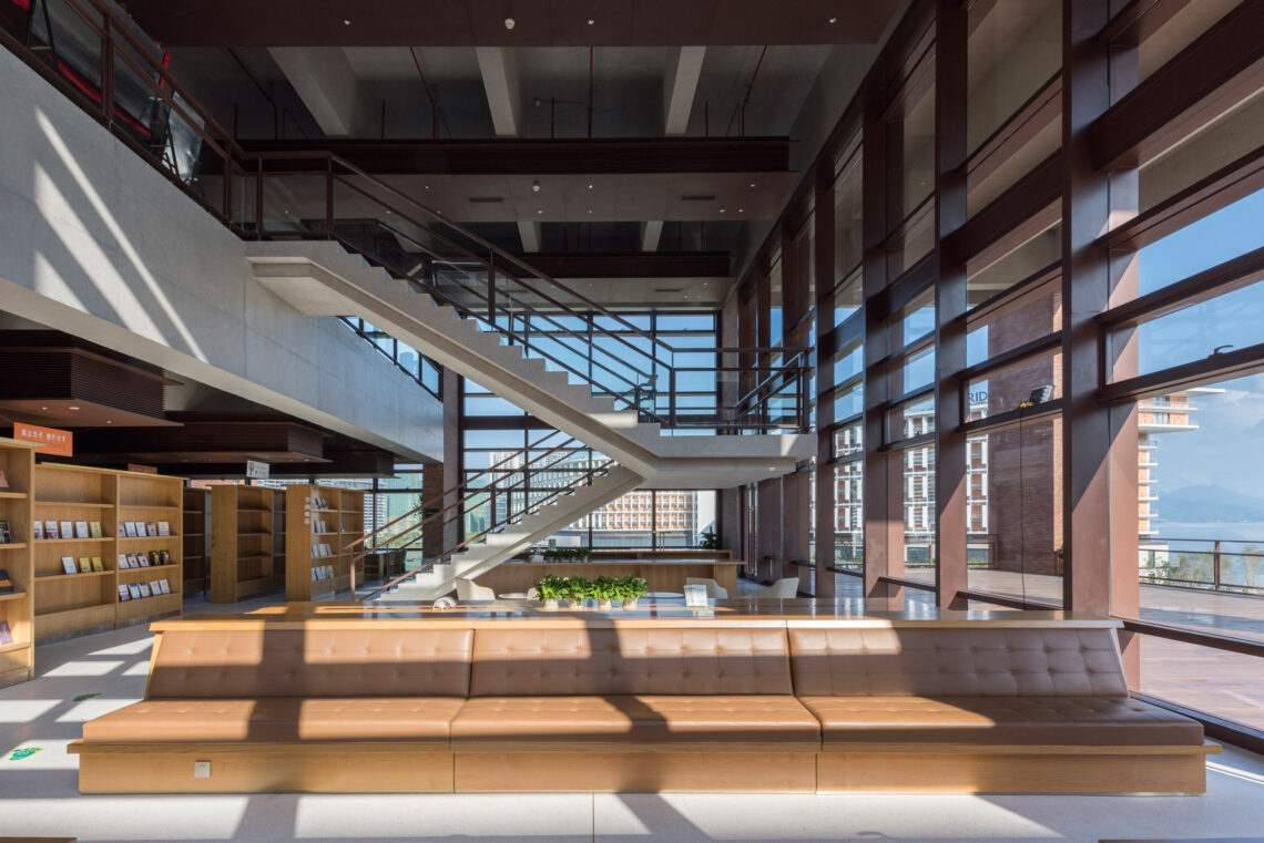 Xiao Jing Wan University / Foster + Partners 7 Foster + partners uses extra-long bricks for chinese university campus
