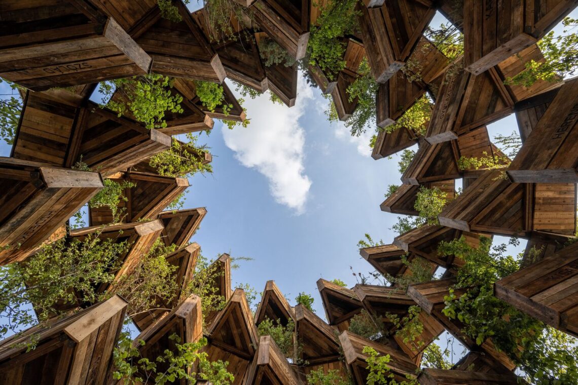 Garden of communities pavilion / hello wood
