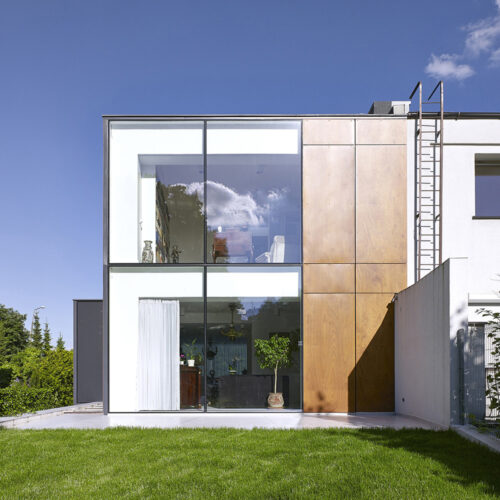 Perforated house / kluj studio