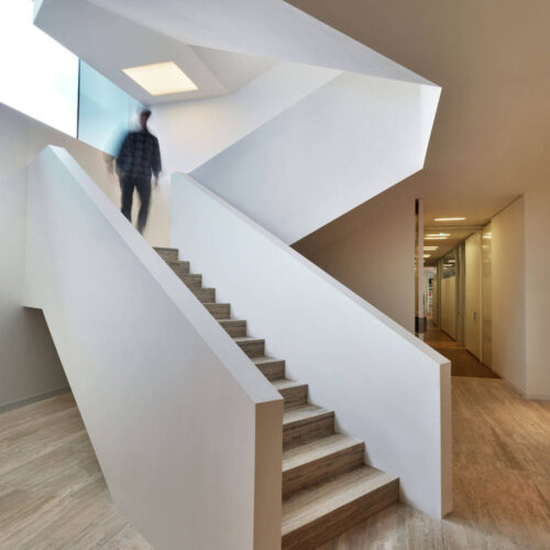 Bentini Headquarters / Piuarch 11 Bentini headquarters / piuarch