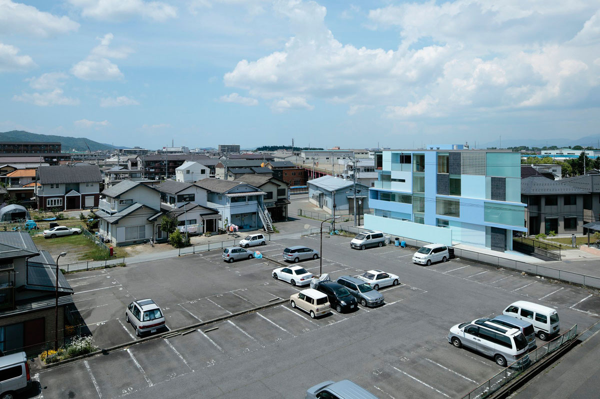 Stringio (10) On the corner / eastern design office