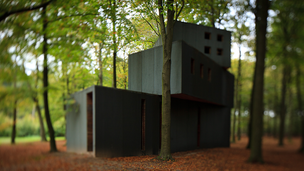 Stringio (5) House of dr. Jung at the kröller-müller sculpture garden / pjotr müller