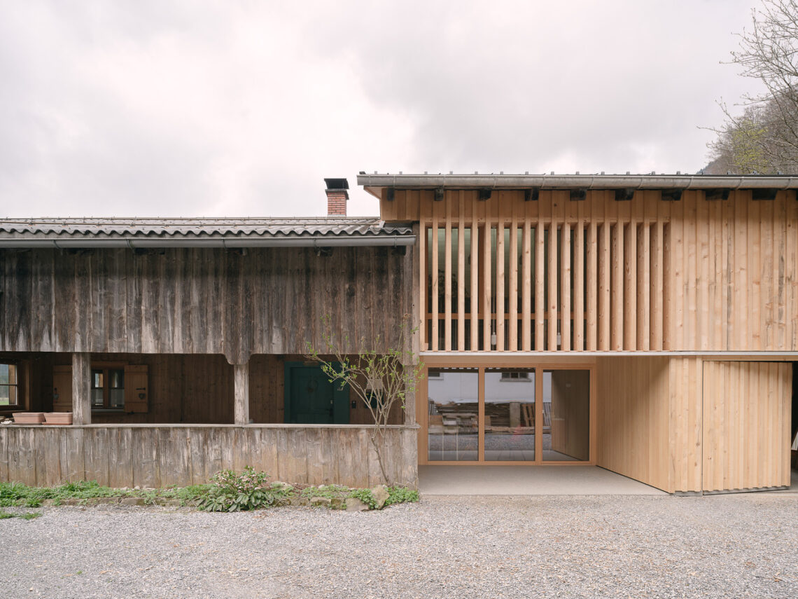 The hinterhaus restoration / simon moosbrugger architekt
