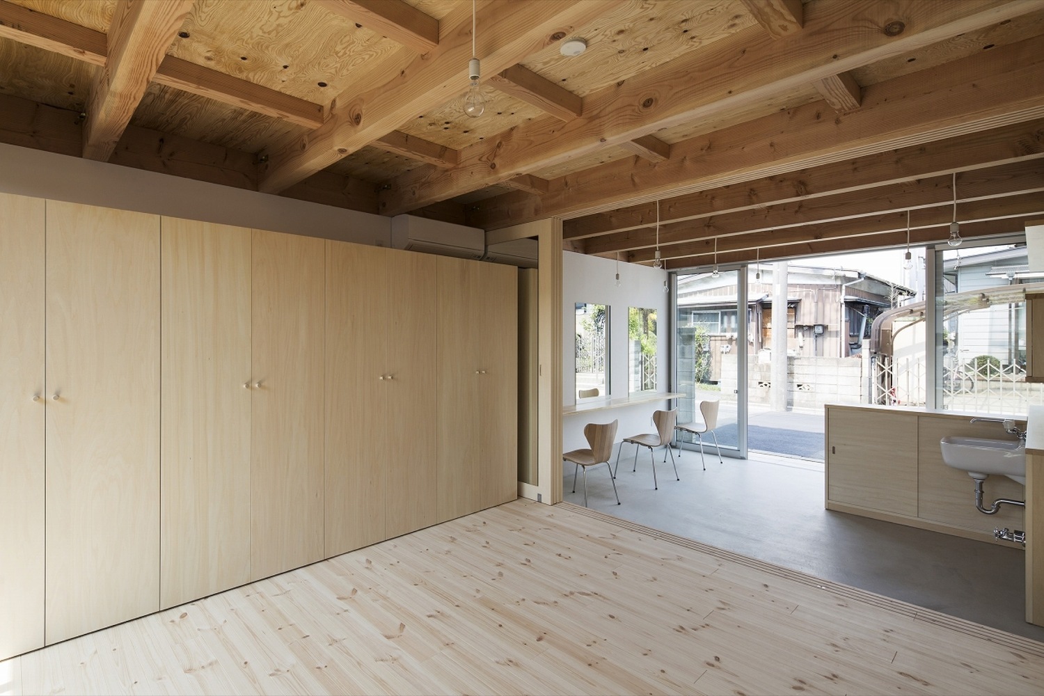 Wooden box house / suzuki architects