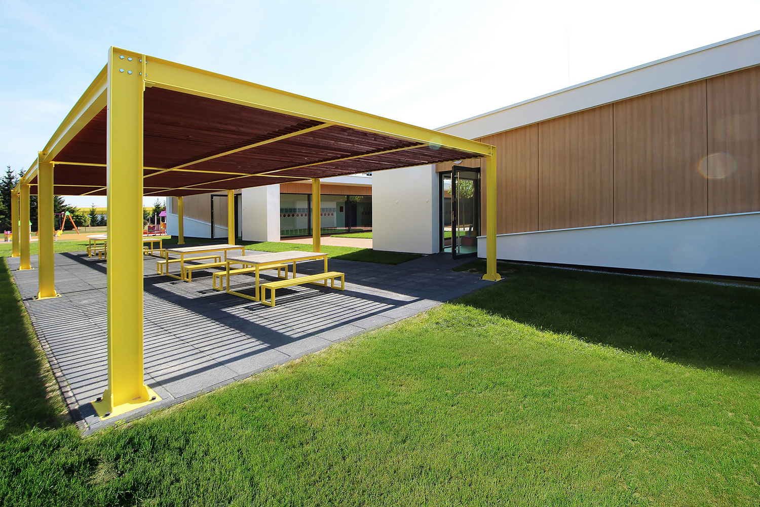 Xystudio-Kindergarten-Yellow-Elephant-(12) Yellow elephant kindergarten / xystudio