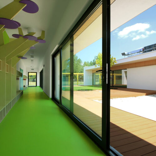 Yellow Elephant Kindergarten / Xystudio 24 Yellow elephant kindergarten / xystudio