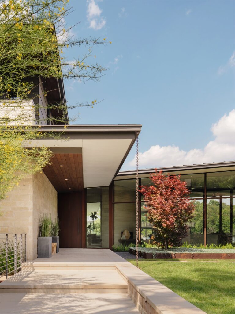 Rockcliff residence / larue architects