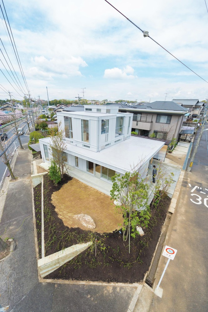House in okazaki / kazuki moroe architects