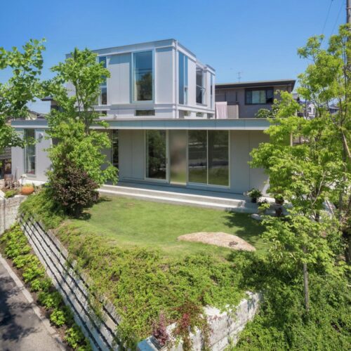 House in okazaki / kazuki moroe architects