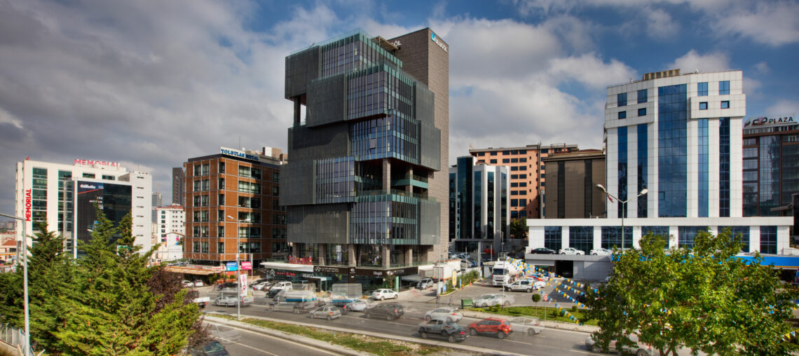 The ulugöl otomotiv office building / tago architects