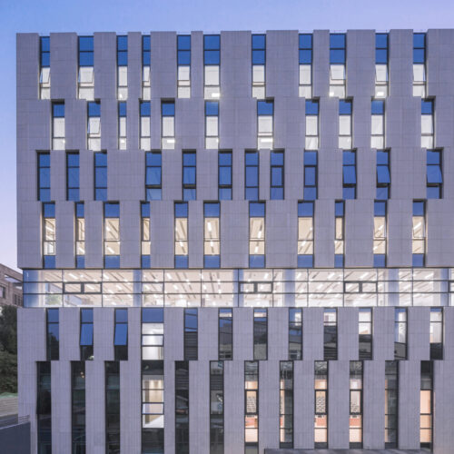 Tsinghua university's law faculty library / kokaistudios
