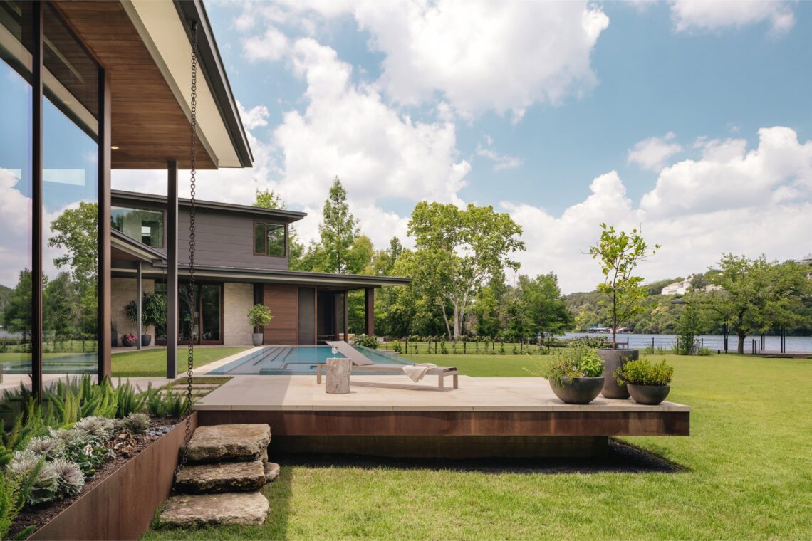 Rockcliff residence / larue architects