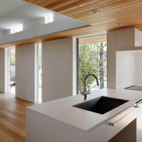 House in okazaki / kazuki moroe architects