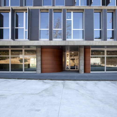Natali Building / Mmaa 8 Natali building / mmaa