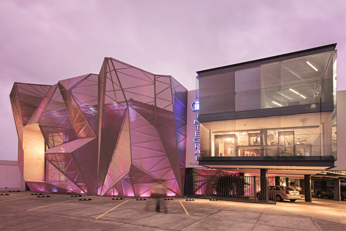 Integral iluminación commercial building lighting / jannina cabal