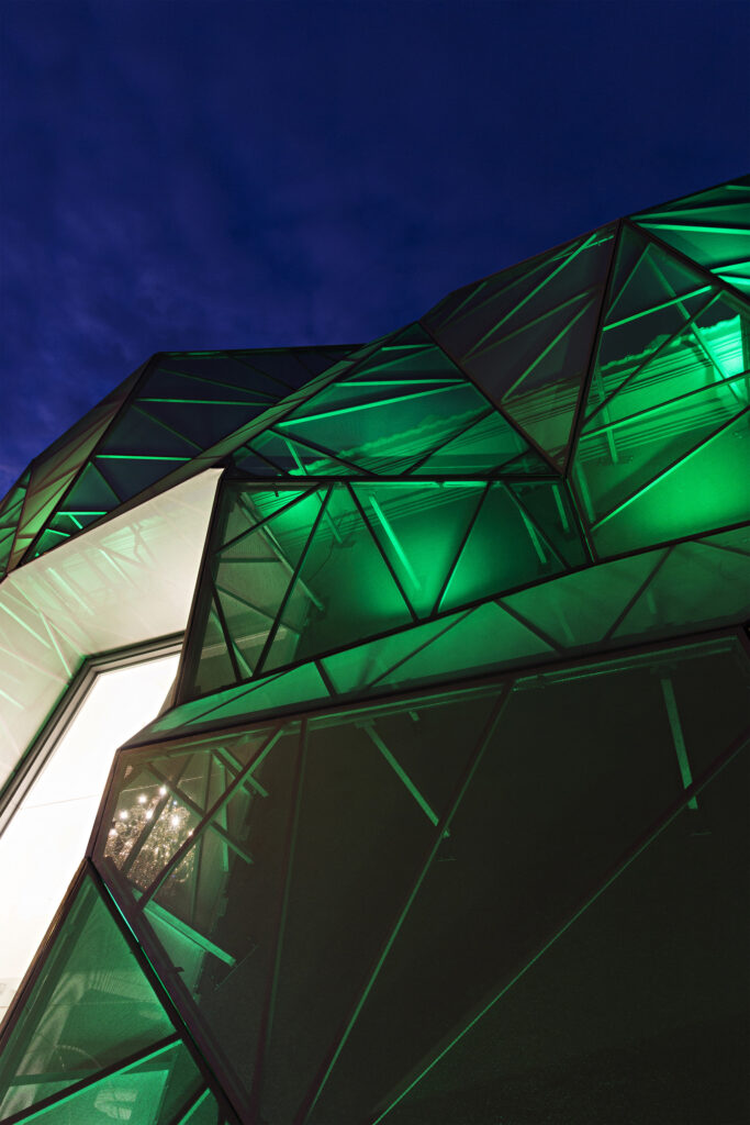 Integral iluminación commercial building lighting / jannina cabal
