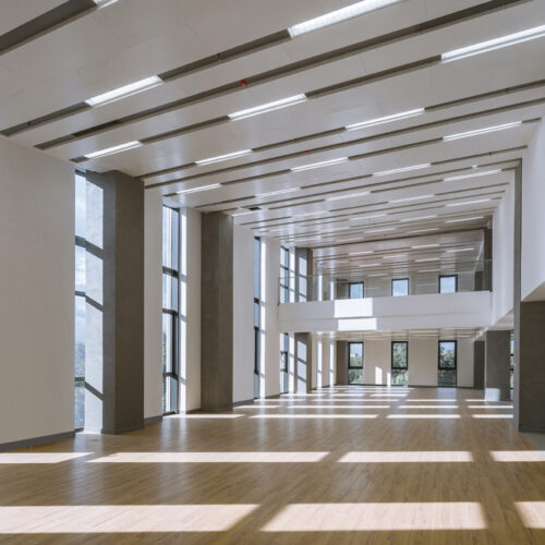 Tsinghua university's law faculty library / kokaistudios