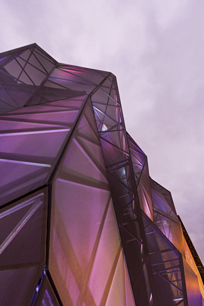 Integral iluminación commercial building lighting / jannina cabal