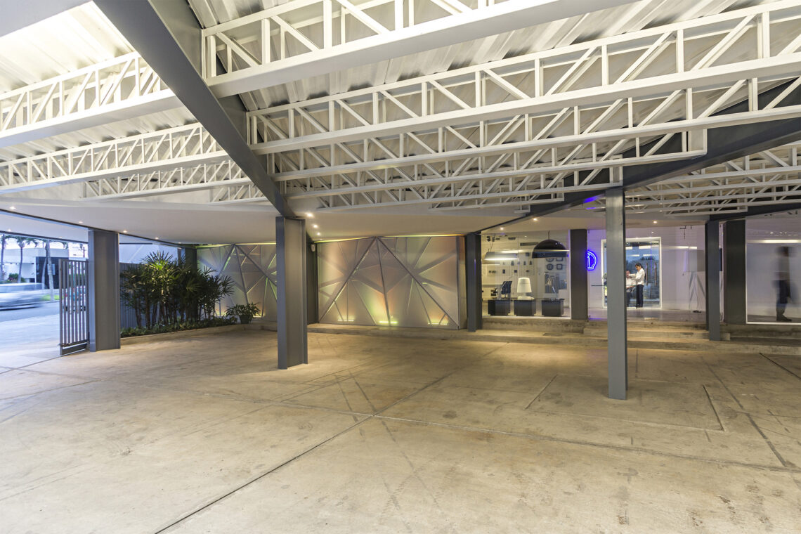 Integral iluminación commercial building lighting / jannina cabal