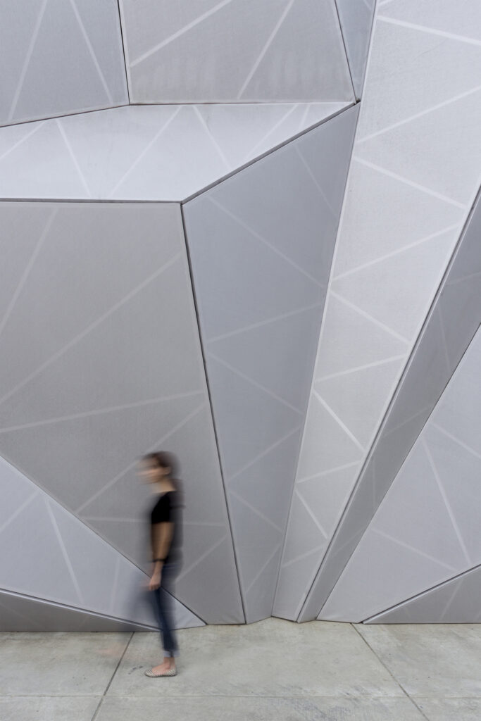 Integral iluminación commercial building lighting / jannina cabal