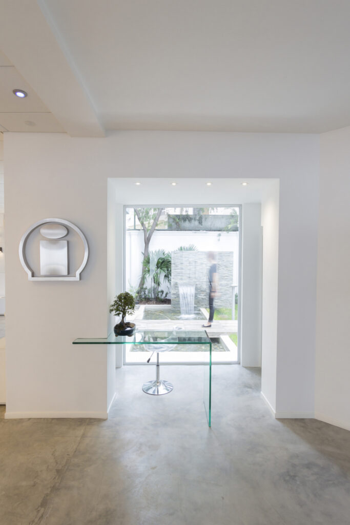 Integral iluminación commercial building lighting / jannina cabal