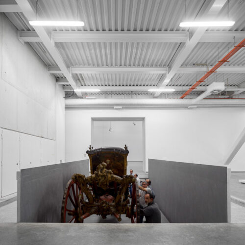 Museu dos coches / mmbb arquitetos + paulo mendes da rocha + ricardo bak gordon