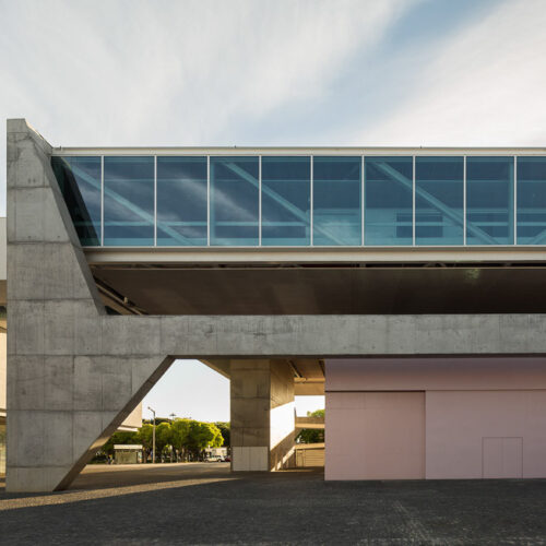 Museu dos coches / mmbb arquitetos + paulo mendes da rocha + ricardo bak gordon