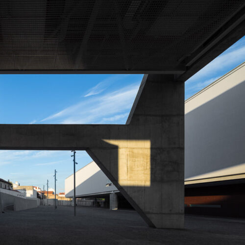 Museu dos coches / mmbb arquitetos + paulo mendes da rocha + ricardo bak gordon