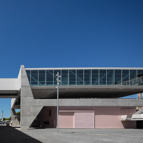 Museu dos coches / mmbb arquitetos + paulo mendes da rocha + ricardo bak gordon