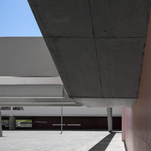 Museu dos coches / mmbb arquitetos + paulo mendes da rocha + ricardo bak gordon
