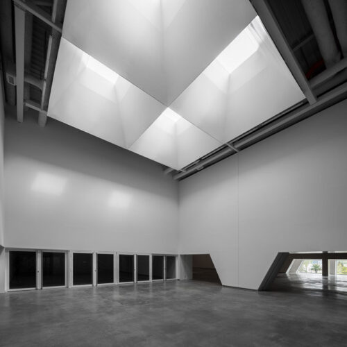 Museu dos coches / mmbb arquitetos + paulo mendes da rocha + ricardo bak gordon