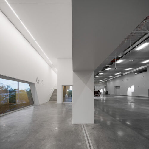 Museu dos coches / mmbb arquitetos + paulo mendes da rocha + ricardo bak gordon