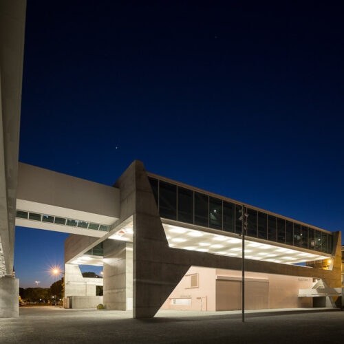 Museu dos coches / mmbb arquitetos + paulo mendes da rocha + ricardo bak gordon