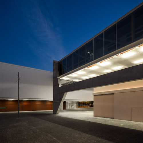 Museu dos coches / mmbb arquitetos + paulo mendes da rocha + ricardo bak gordon