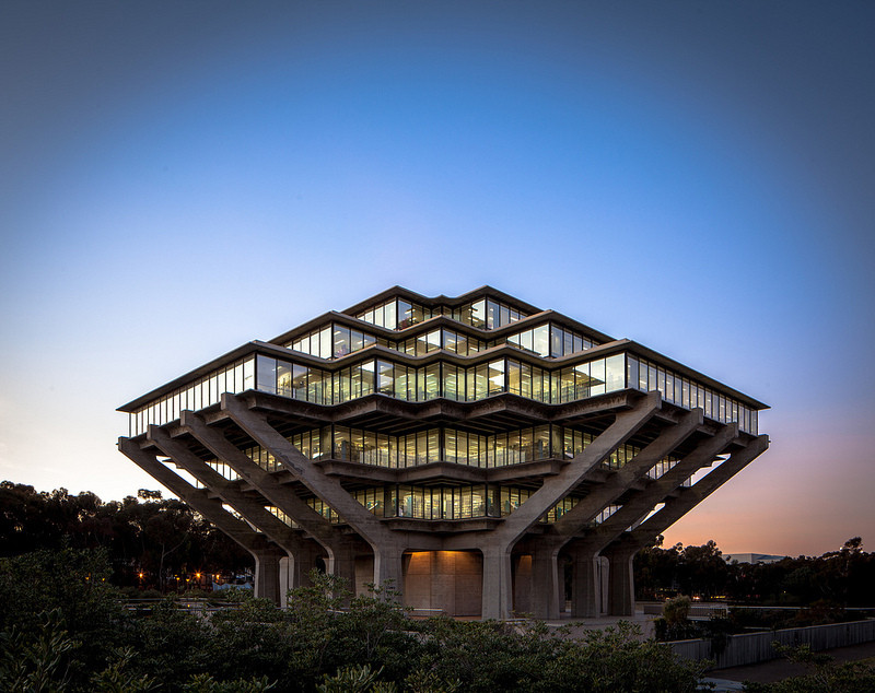 Geisel Library / William L. Pereira &Amp; Associates | Classics On Architecture Lab 5 Geisel library / william l. Pereira & associates | classics on architecture lab